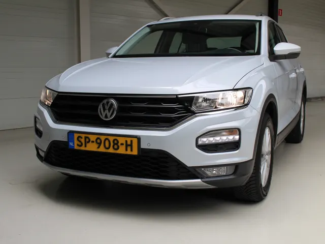 Volkswagen T-Roc 1.0 TSI Style | Airco | Navigatie | Trekhaak | PDC