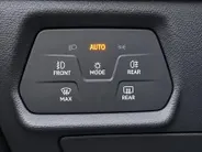 SEAT Leon Sportstourer Style Business Intense 1.5 eTSI 115 PK Station | Matrix verlichting | Metallic Lak | Herwaardering!!