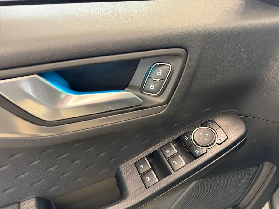Ford Kuga 1.5 ECOBOOST | TITANIUM | 1600KG TREKGEWICHT | NL-AUTO |