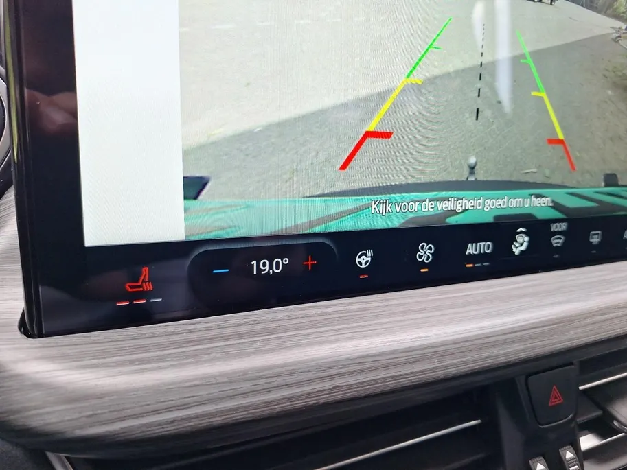 Ford Kuga 2.5 PHEV Active X | Winterpack | Matrix Ledkoplampen | El. Trekhaak | 18' Lichtmetaal | 360Camera | B&O Audio | El. vert. voorstoelen | Adaptive cruisecontrol | Dodehoekdetectie | Halfleer | Nieuw te bestellen! |