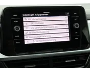 Volkswagen T-Roc 1.5 TSI 150pk DSG Life · Apple/Android Car Play · Camera · Climatronic · Navigatie · 16'' Inch ·