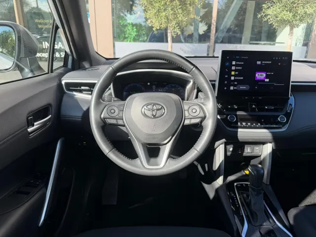 Toyota Corolla Cross Hybrid 140 Dynamic | Parkeersensoren V+A | All Seasons