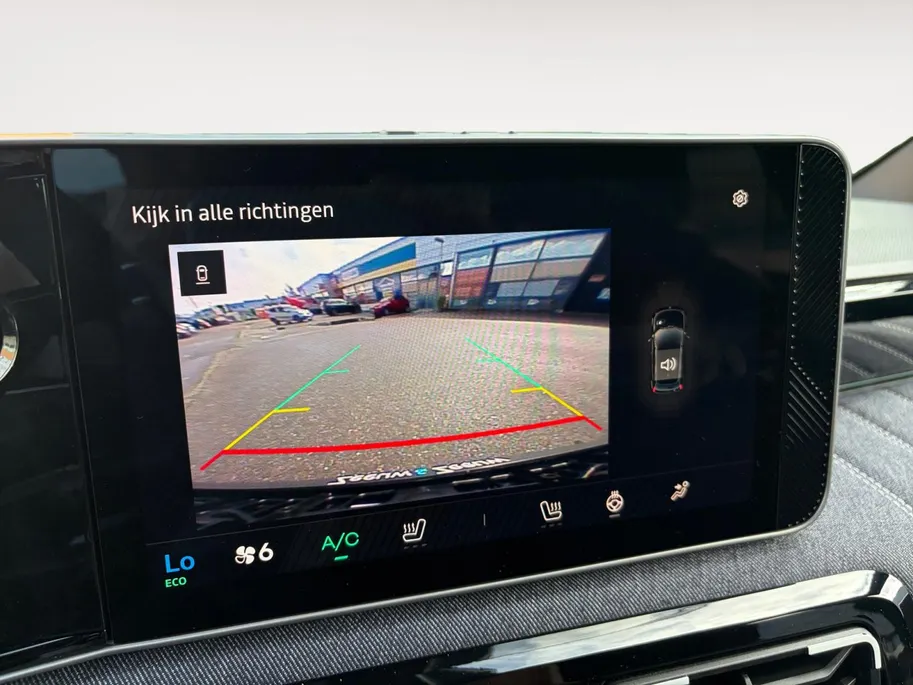 Renault 5 comfort range techno 52 kWh nu op voorraad met 1600,- korting , Pack Advanced Driving Assist , pack winter , Pack Harman Kardon premium sound , Apple Carplay/Android Auto , stoel en stuurverwarming , camera .