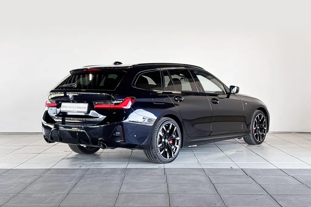 BMW 3 Serie Touring 330e M Sport Edition Innovation Pack