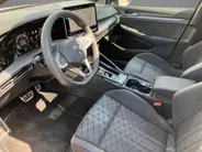 Volkswagen Golf 1.5eTSI/150PK R-Line Black Style · Panoramadak · Harman/Kardon sound · Apple/Android Car Play · Camera · Garantie t/m 14-09-2030 of 100000km.