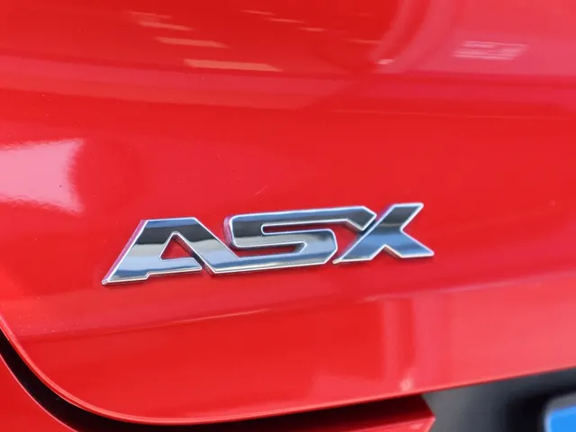 Mitsubishi ASX 1.6 HEV Instyle | Panoramadak | Trekhaak | Leder VERKOCHT