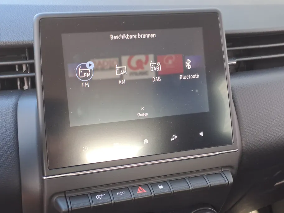 Renault Clio 1.0 TCe 90 Equilibre | Navigatie | Cruise | DAB | Rijstrooksensor met correctie | Airco | Apple Carplay/Android Auto