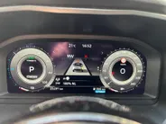Nissan QASHQAI 1.5 e-Power N-Connecta | Navigatie | Google Built-in | Adaptive Cruise Control | Climate Control | 360 camera | Parkeersensoren rondom | Lichtmetalen velgen | Panorama dak |