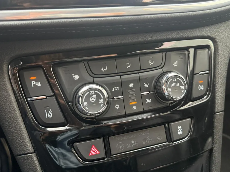 Opel Mokka X 1.4 Turbo Innovation | Stuur/ Stoelverwarming | Climate/ Cruise Control | Camera | Lederen bekleding | Trekhaak |