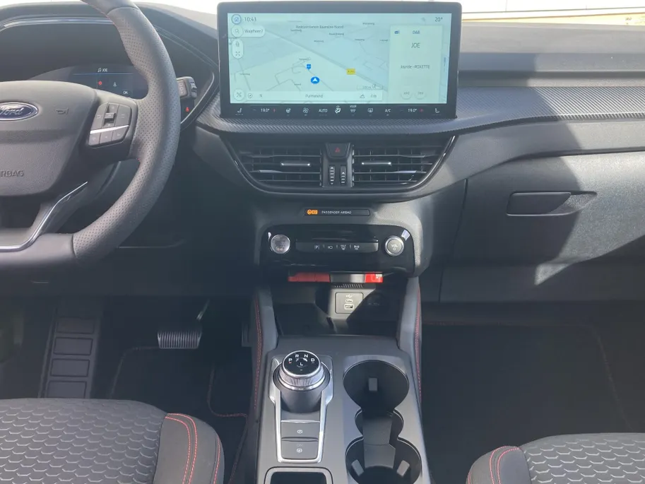 Ford Kuga 2.5 PHEV ST-Line 243 pk 360 graden camera - Elektisch wegklapbare trekhaak - Winter Pack - BLISS