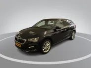 Škoda Scala 1.0 TSI 110pk DSG Ambition · Apple/Android Car Play · P-Sensoren · Cruise Control · Getint Glas · 17'' Inch ·