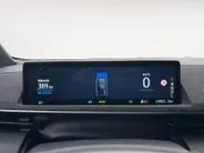 Ford Mustang Mach-E AWD 75 kWh 269PK | 95% SOH | DEMO | Stoel- stuur en vooruit verwarming | Zwart dak en spiegels | Navigatie