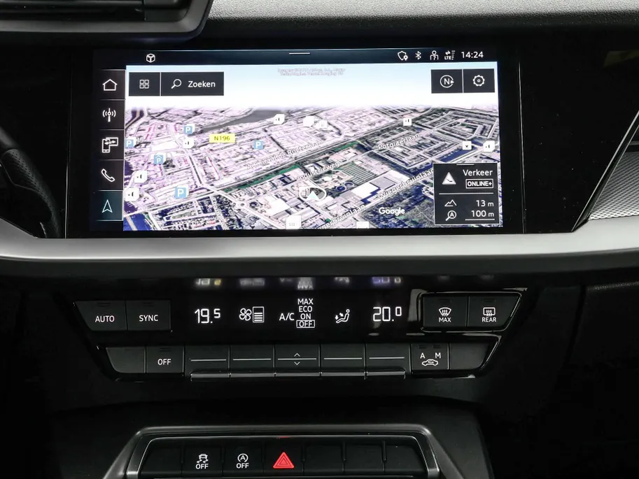 Audi A3 Sportback 35 TFSI 150pk S-tronic S edition · Apple/Android Car Play · Navigatie · Elek. Achterklep · P-Sensoren · Cruise Control · Zwart Optiek · 19'' Inch ·