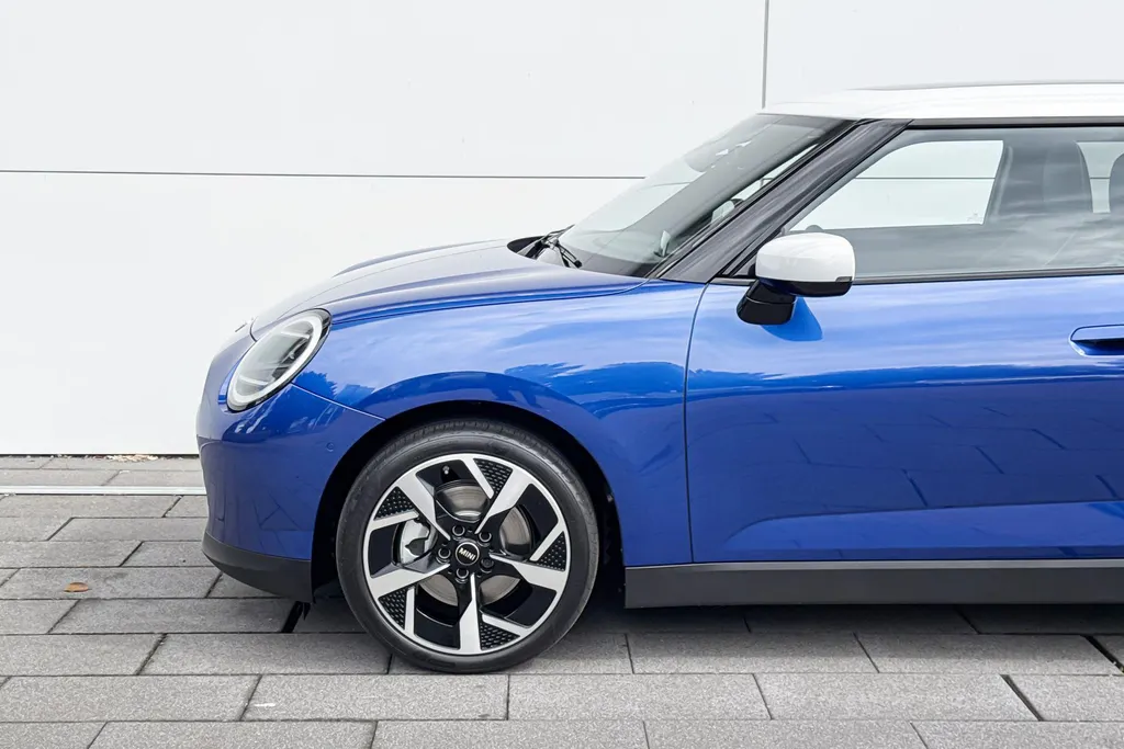 MINI Cooper 3-deurs Electric Cooper SE Classic M 54.2 kWh