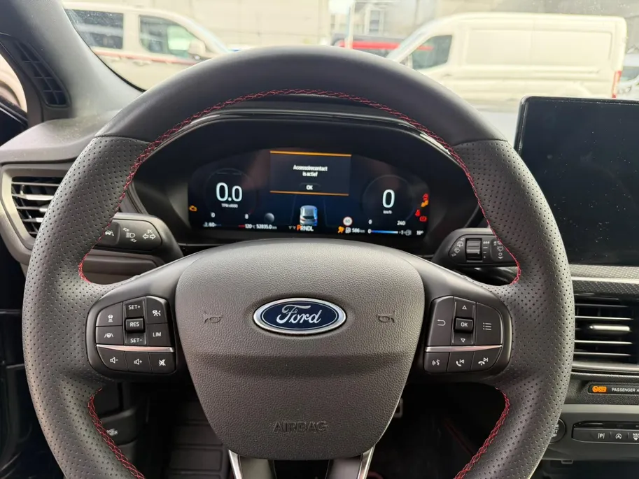 Ford Focus Wagon 1.0 EcoBoost Hybrid ST Line X AUTOMAAT | TREKHAAK | 18 INCH DESIGN | GROOT SCHERM | WINTER PACK