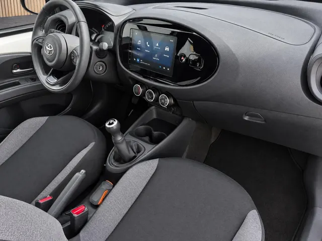 Toyota Aygo X 1.0 VVT-i MT Play | Camera | Carplay | Ad.Cruise