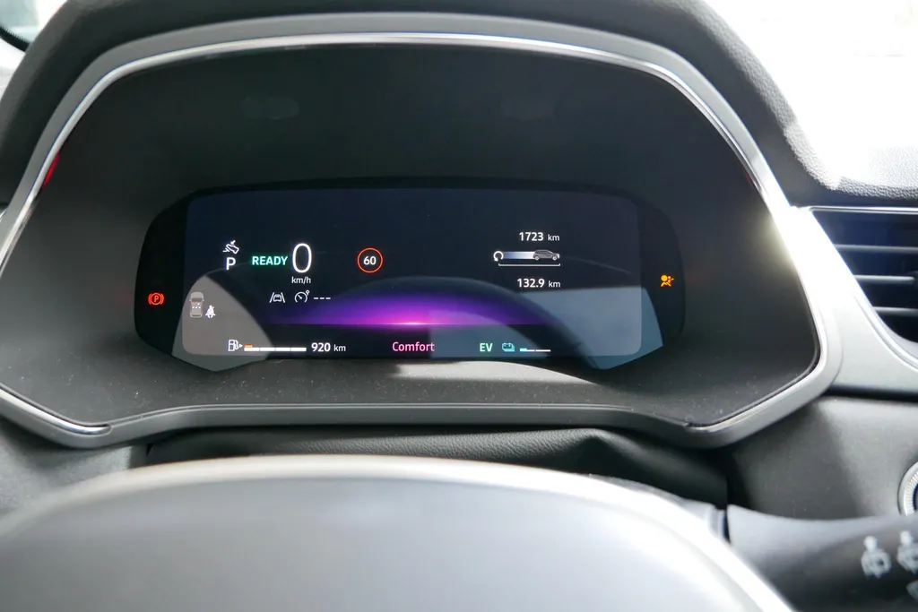 Renault Captur 1.8 E-Tech full hybrid 160Techno | Beschikbaar per 26 september 2026 | Rijdende demonstratie auto |Pack Light & Sound |Pack Winter |