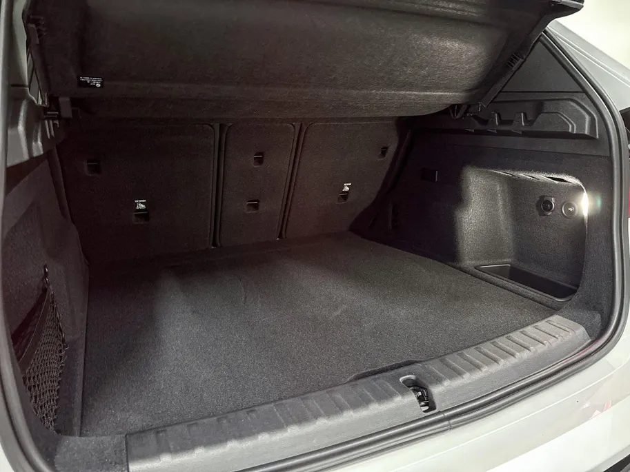 BMW iX1 xDrive30 Launch Edition
