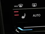 Volkswagen T-Cross 1.0 TSI 110pk DSG Style · Camera · Dodehoeksensor · Keyless · Stoelverwarming · ACC · 18'Velgen ·