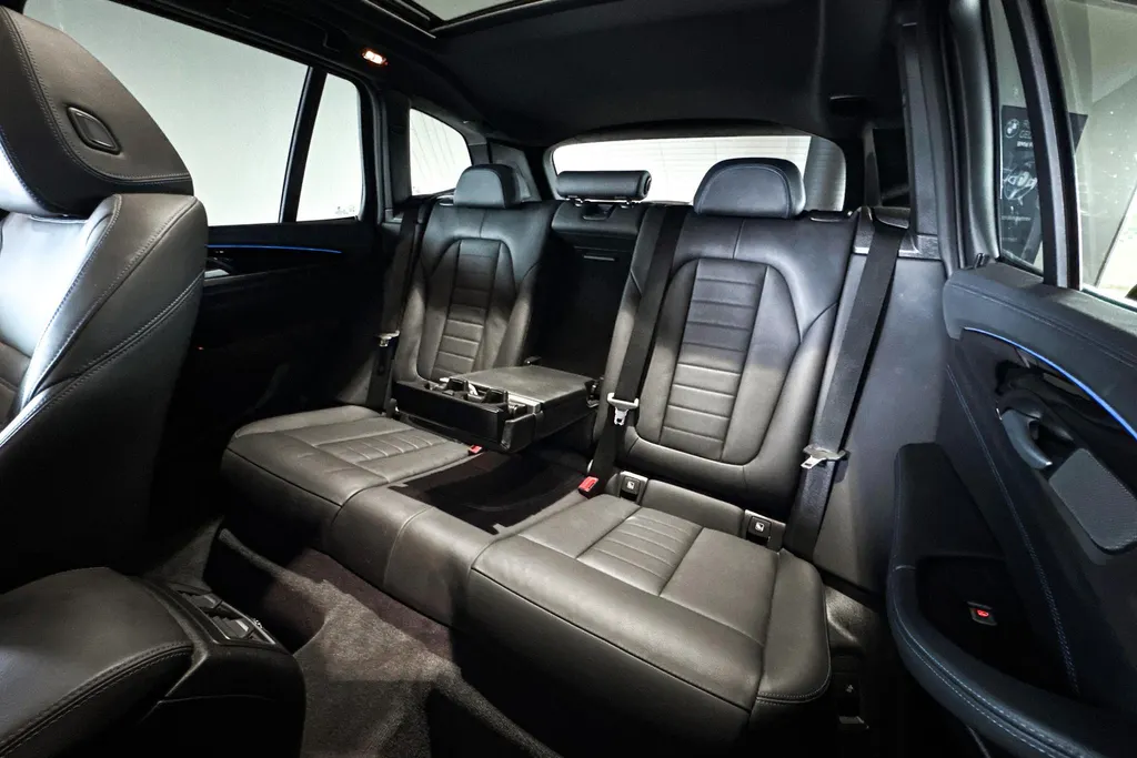 BMW iX3 High Executive 80 kWh