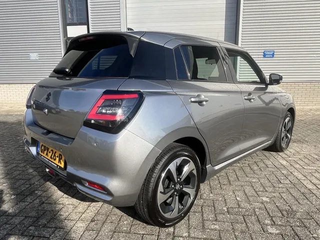 Suzuki Swift 1.2 Style Smart Hybrid Superlage km stand!!!!!! | 1e Eigenaar| Fabrieksgarantie tot 2034!!!| Meest luxe uitvoering