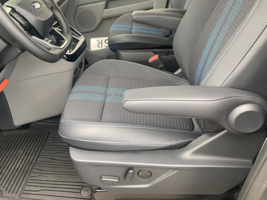 Ford Transit Custom 320 2.0 TDCI 170 pk L1H1 Sport DC AWD Dubbele Cabine - AWD - Elektrische schuifdeuren - Wegklapbare Trekhaak - 360gr Camera
