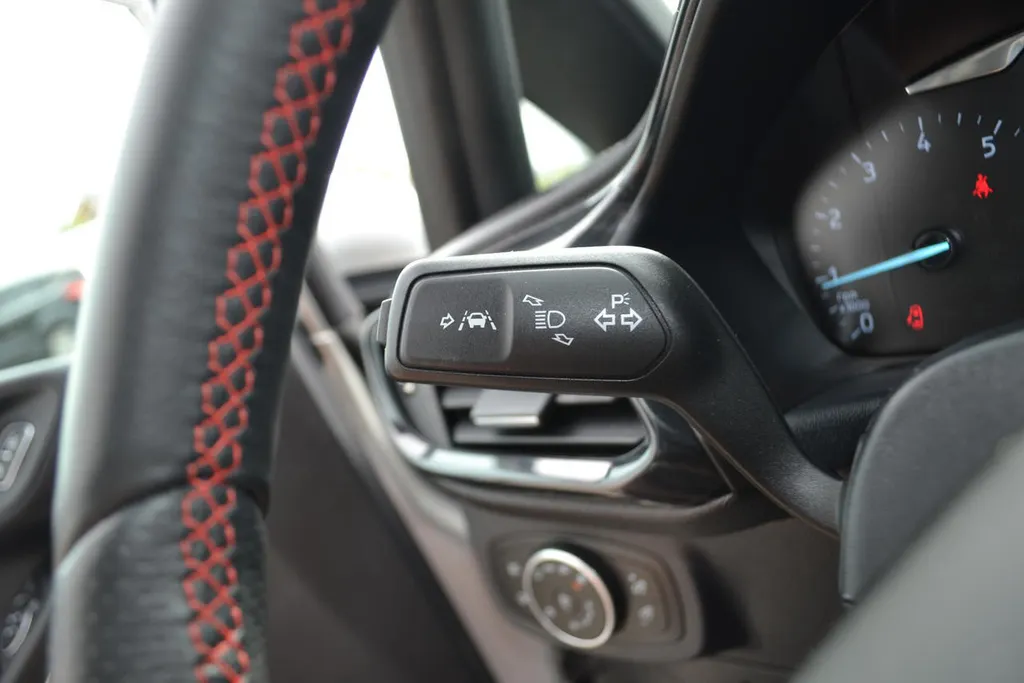 Ford Fiesta 1.0 ECOB. 95PK ST LINE X|NAVI|CARPLAY|MOOI!