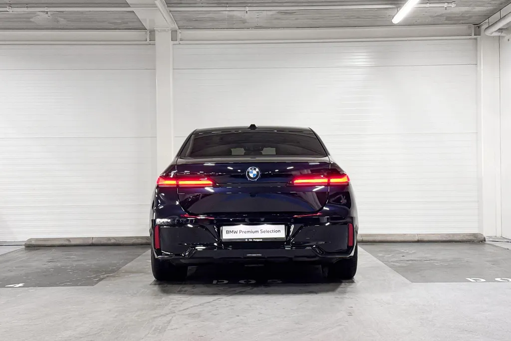 BMW i7 eDrive50