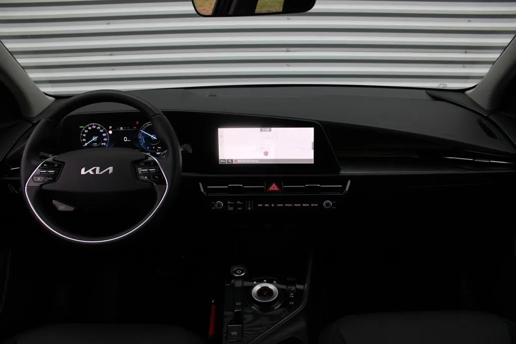 Kia Niro EV DynamicLine 64.8 kWh | Navi | Airco | Cruise | Camera | 17' LM |
