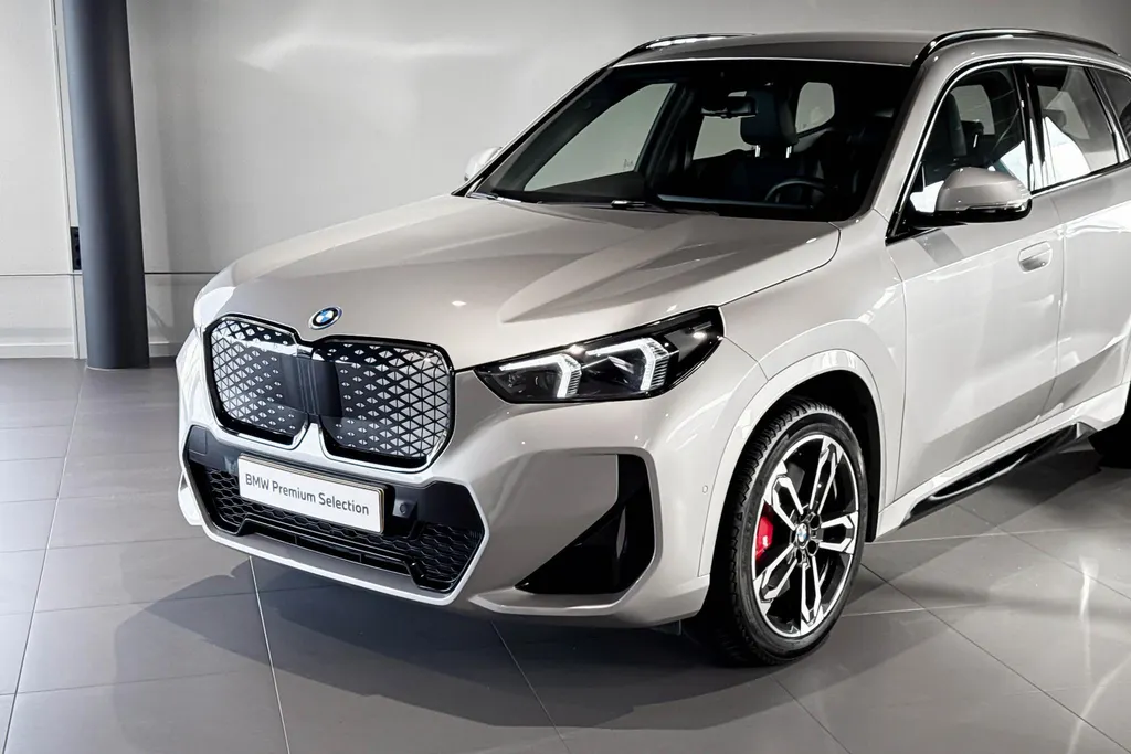 BMW iX1 eDrive20 67 kWh