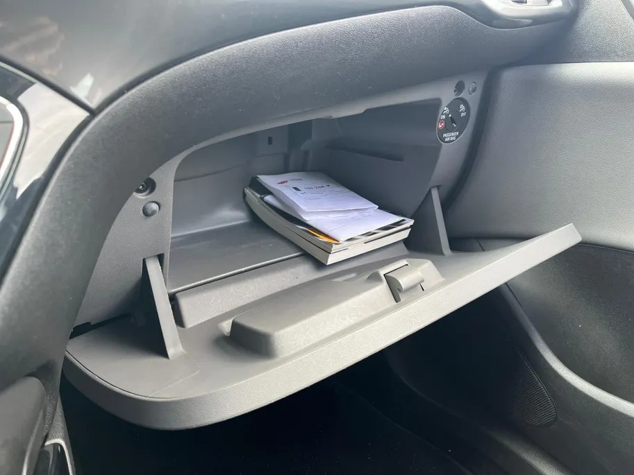 Opel Corsa 1.4 Cosmo Automaat | Verwamd stuur | Stoel verwarming