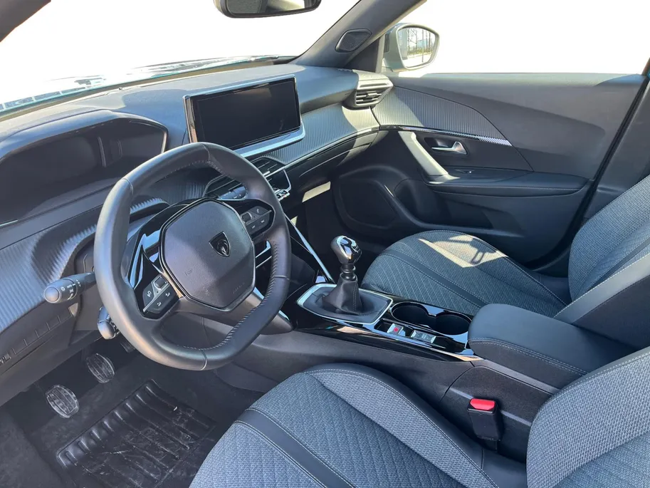 Peugeot 2008 1.2 PureTech 100 Allure | Digitale Cockpit | Apple Carplay en Android Auto | Cruise Control | Climate Control