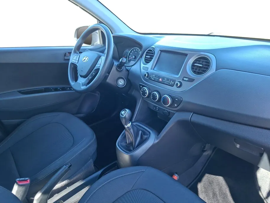 Hyundai i10 1.0i Comfort | Airco | Navigatie | Apple Carplay/Android Auto | Cruisecontrol | Bluetooth | Nieuwe APK | 12 Maanden BOVAG garantie |