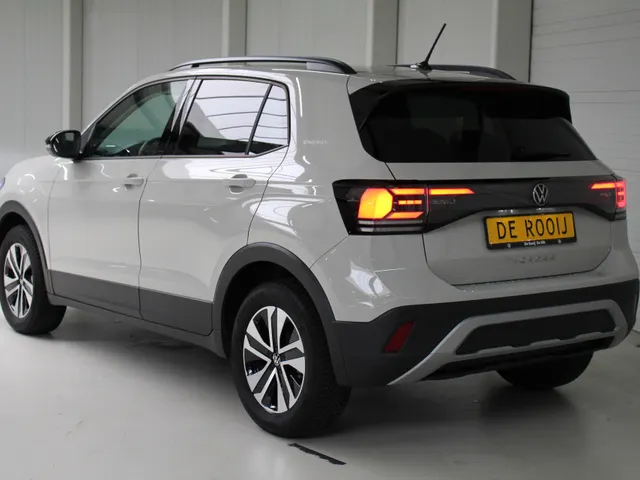 Volkswagen T-Cross 1.0 TSI DSG Life Energy Edition Navigatie | Lichtmetalen velgen | 4-Seizoenen banden | Parkeersensoren