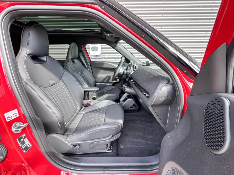MINI Aceman SE John Cooper Works M 54.2 kWh