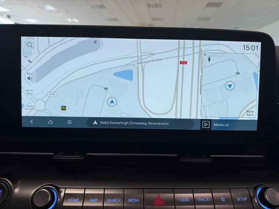 Hyundai Kona 1.6 HYBRID | PREMIUM SKY | OPEN DAK | MIRAGE GREEN |