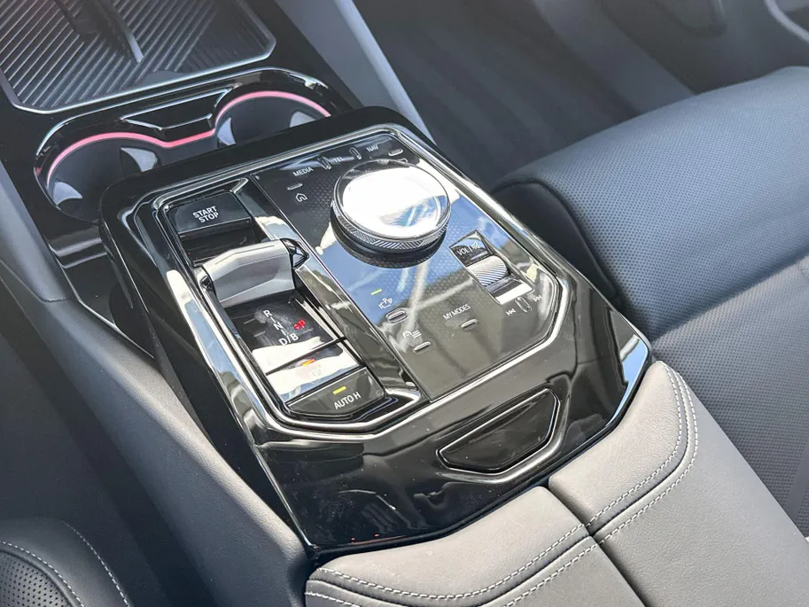 BMW i5 Sedan eDrive40