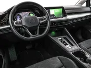 Volkswagen Golf 1.0 eTSI 110pk DSG Life · Camera · Apple/Android Car Play · Navigatie · P-Sensoren · Sfeerverlichting · 16'' Inch · Garantie t/m 06-02-2028 of 100.000km