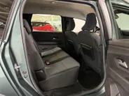 Dacia Jogger 140PK Hybrid Extreme 7p. Automaat | 7 Zitplaatsen | Camera | Parkeersensoren | Apple CarPlay/Android Auto | Digital Cockpit | Cruise Control | Lichtmetalen Velgen | Licht & Regen Sensor | Full LED |