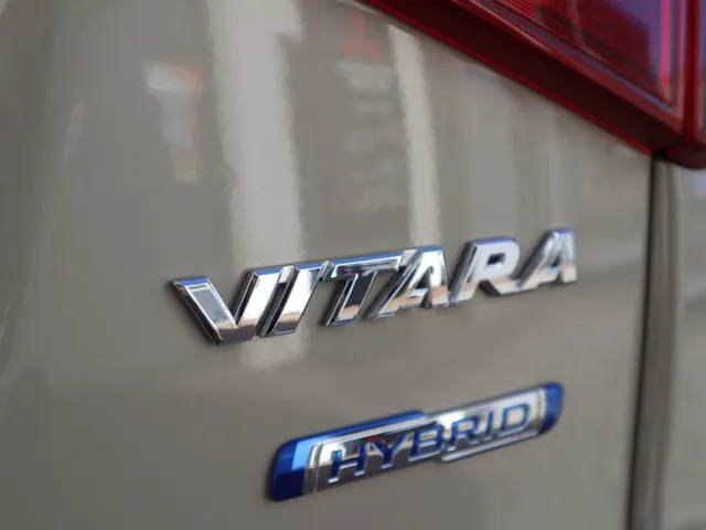 Suzuki Vitara 1.4 BoosterJet Select Hybrid AdaptiveCruise | Carplay | All seasons