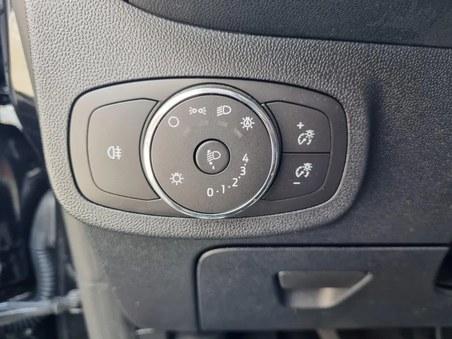 Ford Fiesta 1.0 EcoBoost Hybrid Titanium Apple Carplay/ Android Auto - Winter Pack -Climate Control