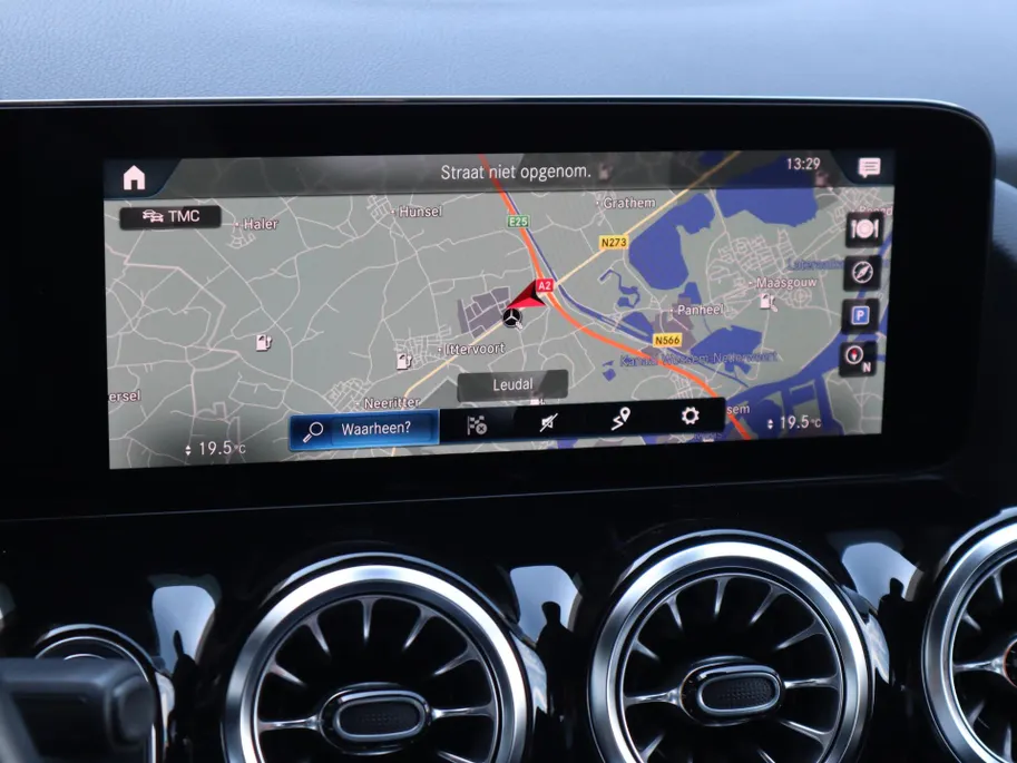 Mercedes-Benz GLA 250 e AMG Line l Keyless l Achteruitrij camera l Stoelverwarming