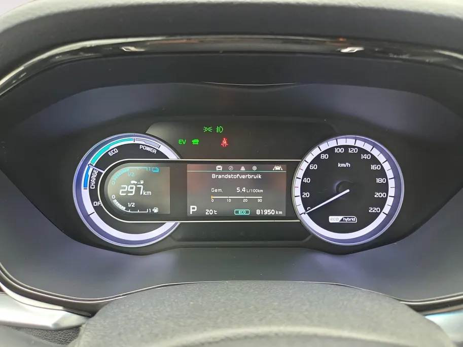Kia Niro 1.6i Hybrid DynamicPlusLine Dealer onderhouden | Trekhaak | Stoel/stuurverwarming | Dodehoek detectie | Leder | Camera | Carplay & Android | Cruise Control Adaptief | Fabrieksgarantie t/m 23-9-2027 | NAP