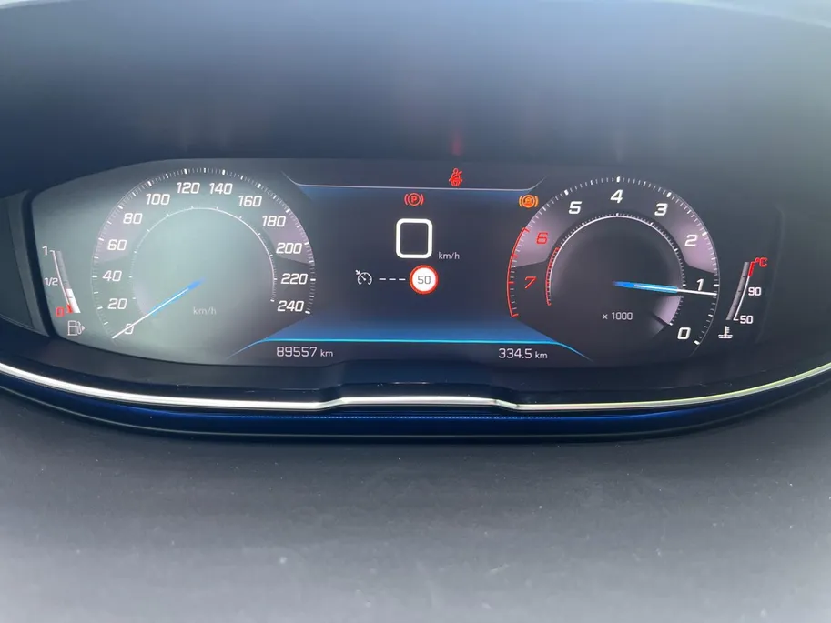 Peugeot 3008 1.2 PureTech Allure Pack | Navigatie | Carplay | Parkeercamera
