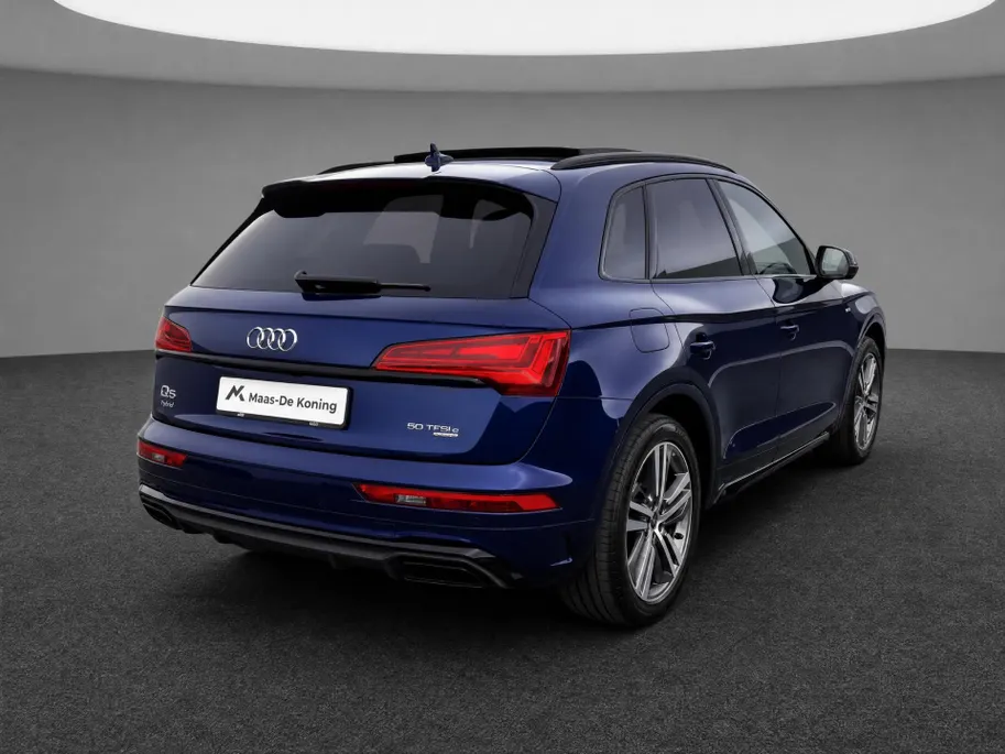 Audi Q5 50 TFSIe 299PK S-tronic S Line · Panoramadak · Camera ·  Luchtvering · Apple/Android Car Play · Keyless · 20'' Inch · Garantie t/m 28-05-2028 of 80000km.
