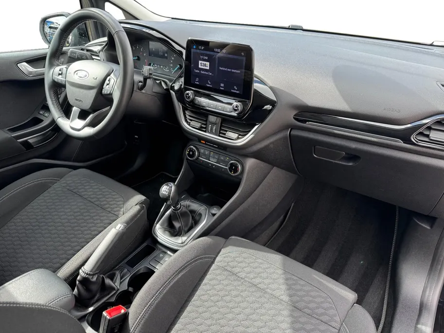 Ford Fiesta 1.0 EcoBoost Hybrid Titanium | NL auto | Dealer onderhouden | Winter pack | Apple carplay & Android auto | Navigatie via carplay | Parkeersensor achter | Cruise control | Bovag garantie |