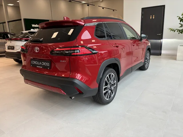 Toyota Corolla Cross Hybrid 180 Executive | Pano | 360 camera | JBL |