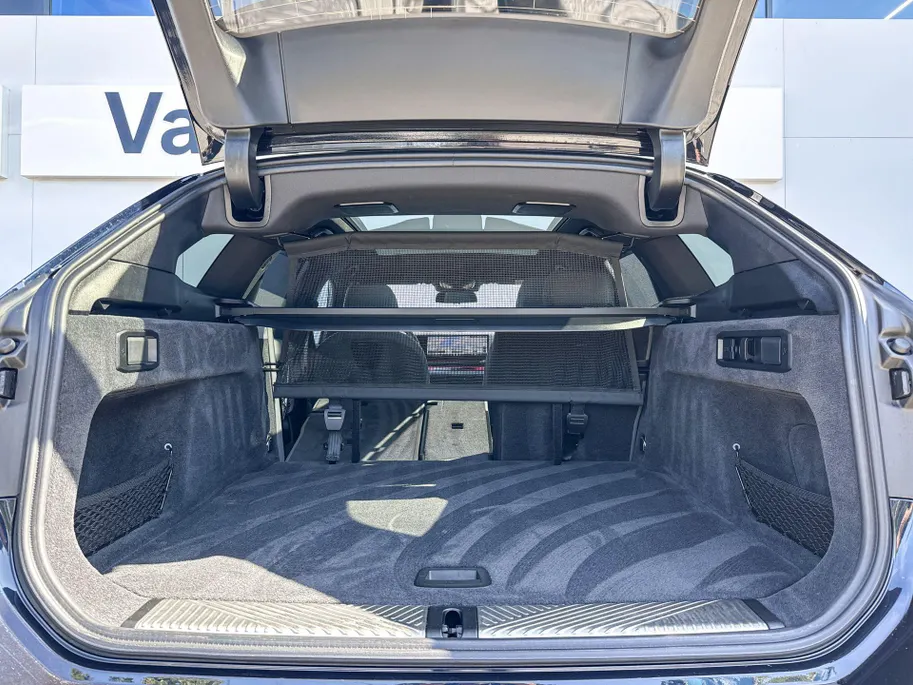 BMW i5 Touring eDrive40
