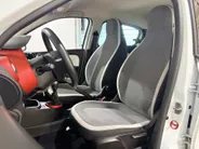 Renault Twingo 75PK SCe Collection | Airco | USB | Elektrische Ramen & Spiegels | Centrale Deurvergrendeling | LED Dagrijverlichting | Licht Sensor | Bluetooth |