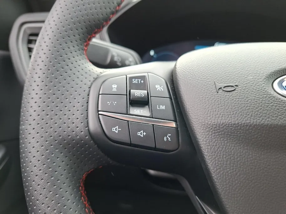 Ford Kuga 2.5 PHEV ST-Line | Winterpack | Driver assistance pack | NL auto